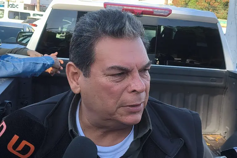 Manuel Ignacio Martín del Campo, presidente de la Asociación de Productores de Exportaciones de Mango Libre de la Mosca, habla sobre las condiciones de las huertas de mango.