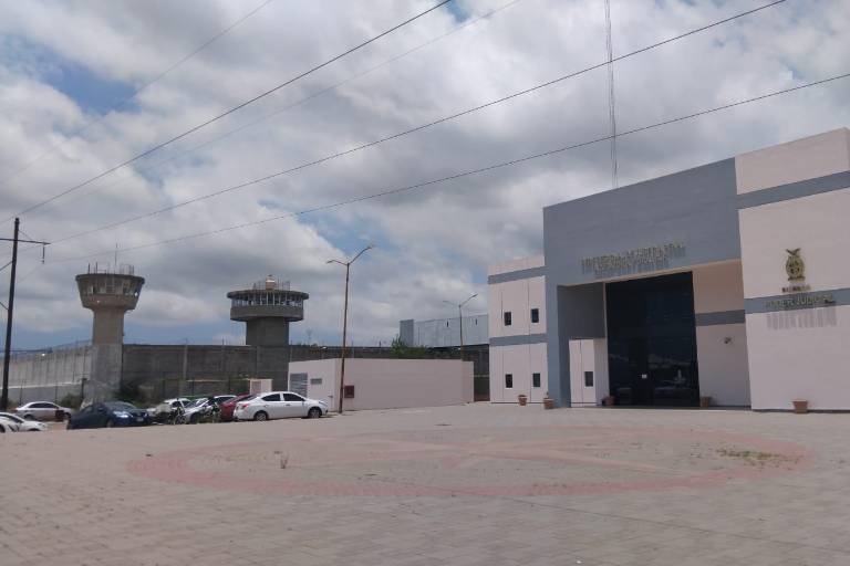 Vinculan a proceso al joven Felipe Yahir por el homicidio en contra de su papá, en Escuinapa