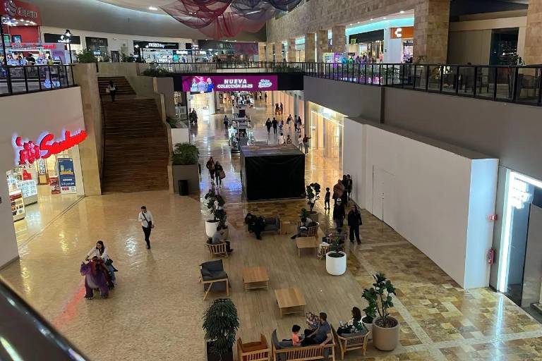 En medio de la crisis de violencia, negocios en plazas comerciales de Culiacán enfrentan lenta reapertura: UCC