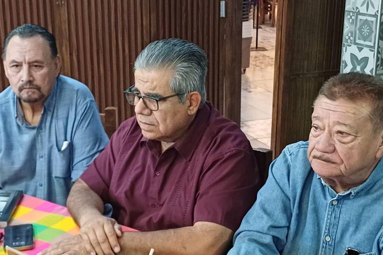 Dialoga Élmer Mendoza con la Corresponsalía Culiacán del Seminario de Cultura Mexicana