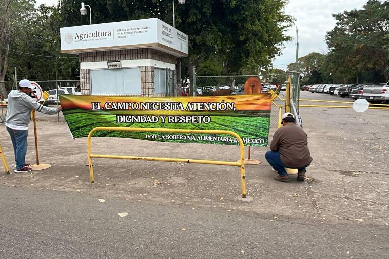 Productores agrícolas advierten de un plantón ante la falta de pagos de parte de la Secretaría de Agricultura.