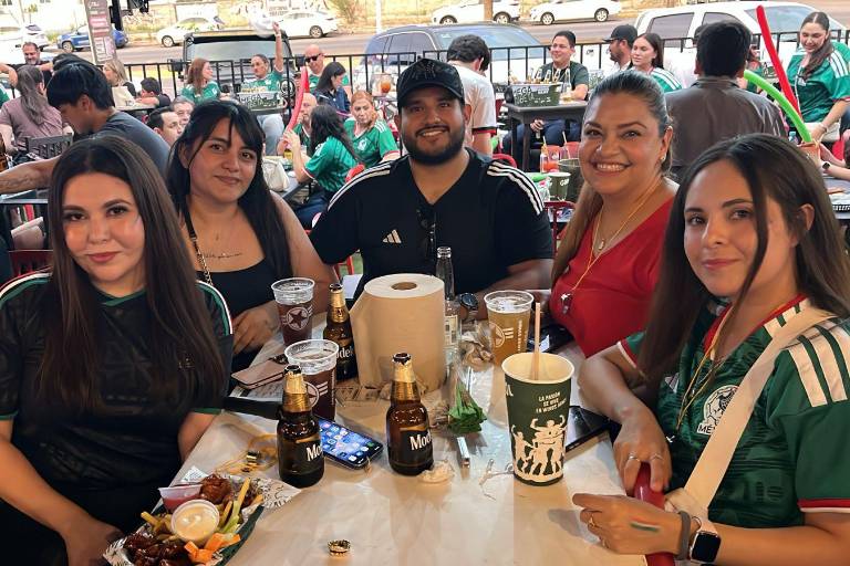 Festeja la afición sinaloense tercer triunfo de la selección mexicana