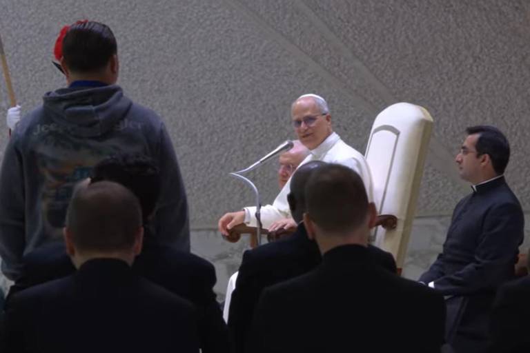 El Papa a los gitanos: trabajo y oración ‘fuerza’ para derribar los muros de la desconfianza