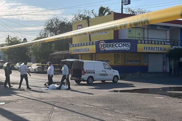 Un hombre fue atropellado y asesinado a balazos en la colonia Revolución, en Culiacán