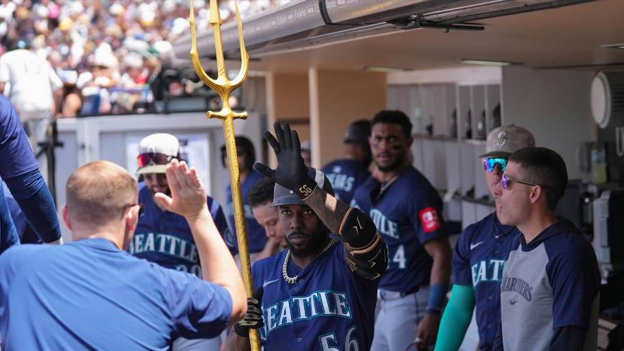 Arozarena y Marineros dominan a Padres para barrer la serie de la Copa Vedder