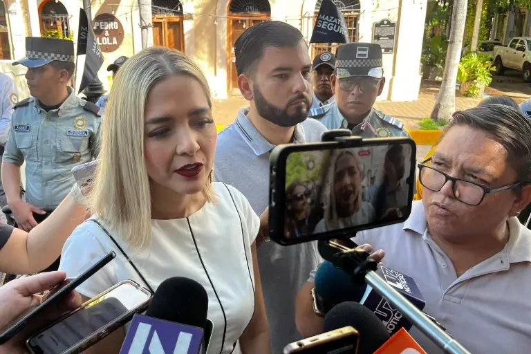 La Alcaldesa Estrella Palacios señaló que se reforzó la vigilancia tras la agresión contra dos policías municipales ocurrida este sábado en Mazatlán.