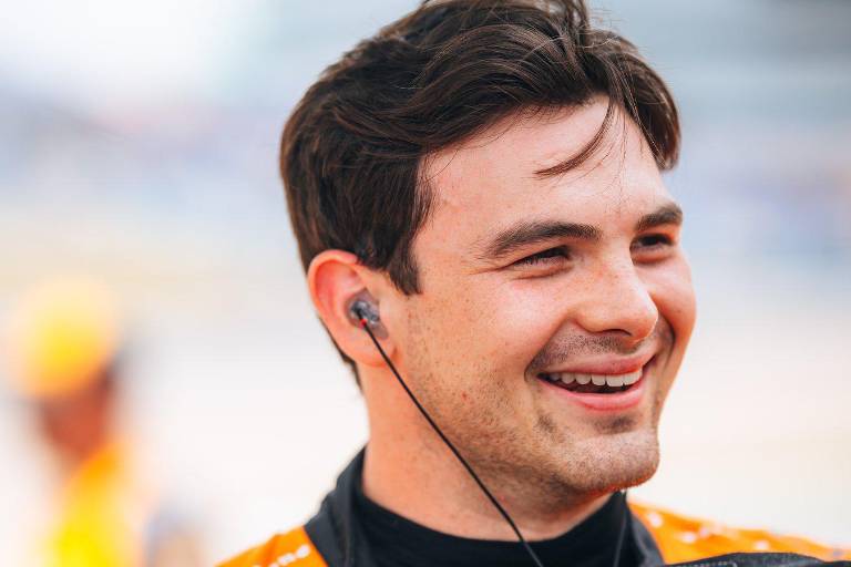 Pato O’Ward celebra su carrera 100 en IndyCar con victoria en Iowa y recupera el subliderato