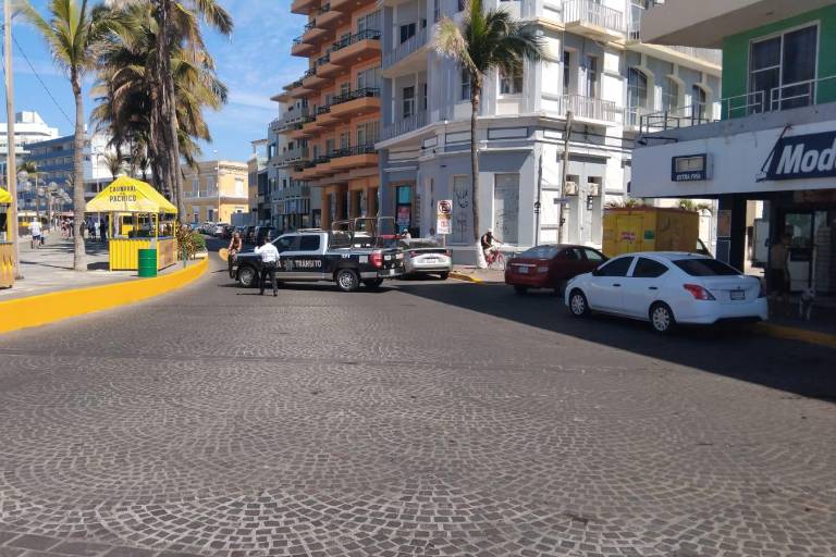 Cierran acceso a Olas Altas y Paseo Claussen de cara al Carnaval de Mazatlán