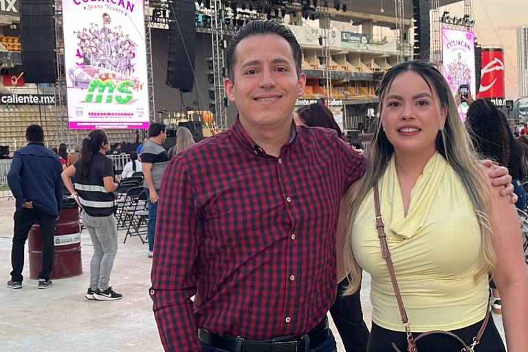 Bailan y cantan al ritmo de la Banda MS