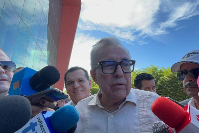 Rocha solicita al Congreso de Sinaloa aplazar fecha de su Cuarto Informe