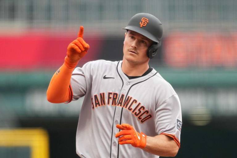 Gigantes coloca a Matt Chapman en la lista de lesionados