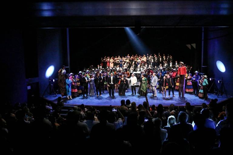 Con música sinaloense, la OSSLA y sus compañías celebra el Isic su 50 aniversario