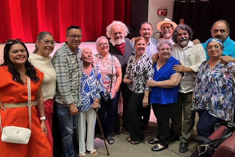 Celebran la trayectoria escénica de Rodolfo Arriaga