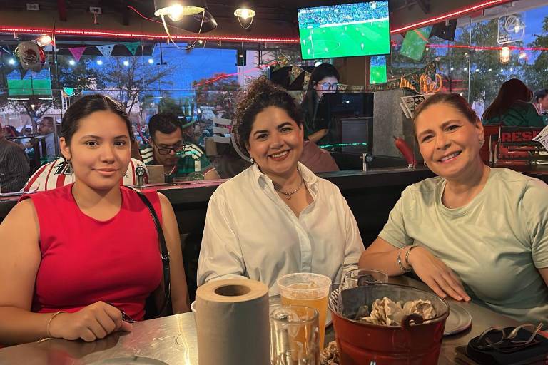 Festeja la afición sinaloense tercer triunfo de la selección mexicana