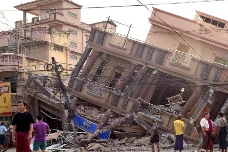 Terremoto de 7.7 en Myanmar y Tailandia; van 144 personas muertas y más de 730 heridas