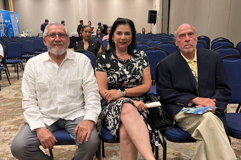 Rinde protesta el nuevo consejo directivo del Colegio de Arquitectos de Sinaloa