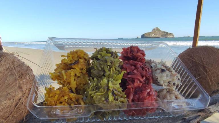 Las cocadas de la Isla de la Piedra en Mazatlán es uno de los productos preferidos por los visitantes del puerto.