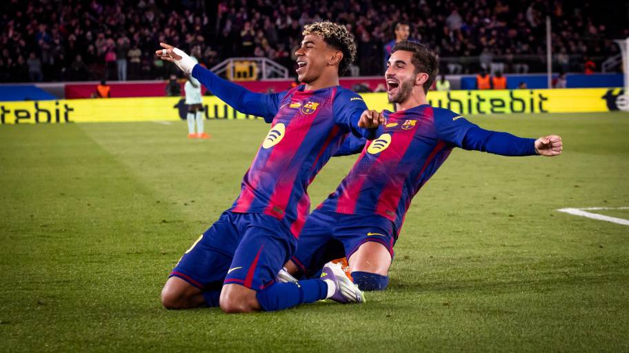 Barcelona golea 4-0 al Athletic en su regreso al Camp Nou