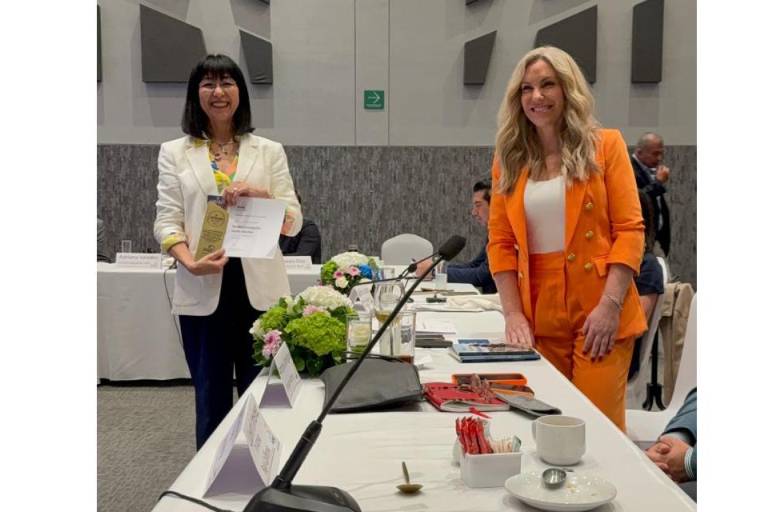 Sandra Guido, Verónica de León y Rodolfo Madero reciben el Premio al Ciudadano del Año 2024 de Grupo Salinas