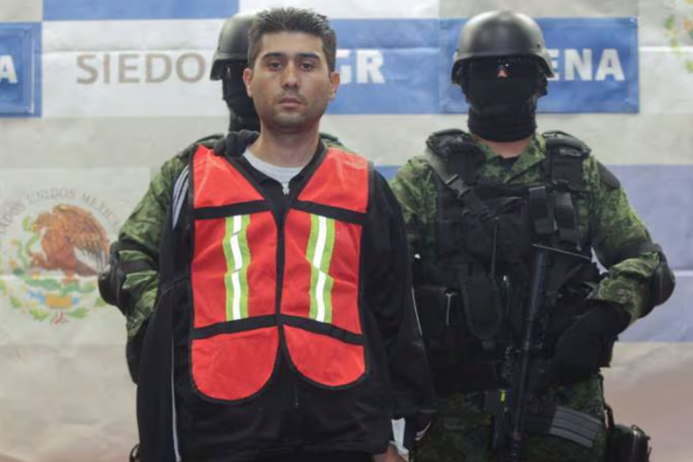 Familia de ‘El 85’, presunto fundador del CJNG, se manifiesta afuera de la Suprema Corte contra su extradición