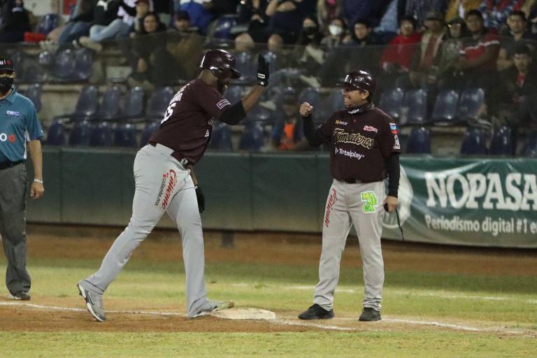 Alberto Baldonado y el hit inesperado que pone a Tomateros de Culiacán cerca de las semifinales de la LMP