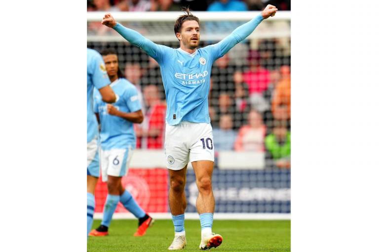 Roban en casa del jugador del Manchester City Jack Grealish y se llevan más de un millón de libras