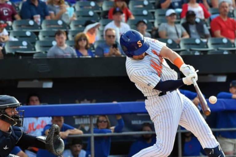 Los Mets de Nueva York firman de nuevo al toletero Luke Voit