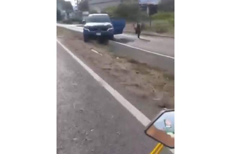 Una niña pidió ayuda tras ataque en la carretera Cuernavaca-Cuautla que dejó tres muertos