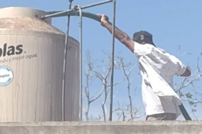 Por falta de agua, se atienden con pipas más de 176 comunidades de Sinaloa