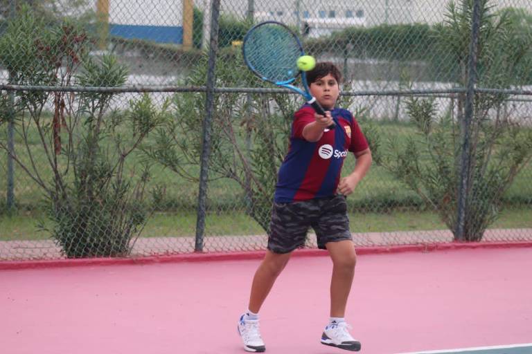 Alistan sus saques en Torneo Nuestras Tradiciones, en Club Britania