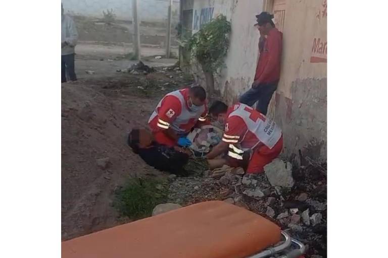 CNDH investiga caso de Gabriela, madre que dio a luz en lote baldío de Guasave