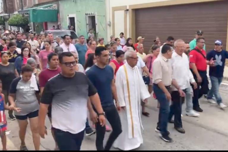 Para que las tradiciones se mantengan vivas hay que consumirlas, vivirlas y estar ahí presentes: Polo Guerrero