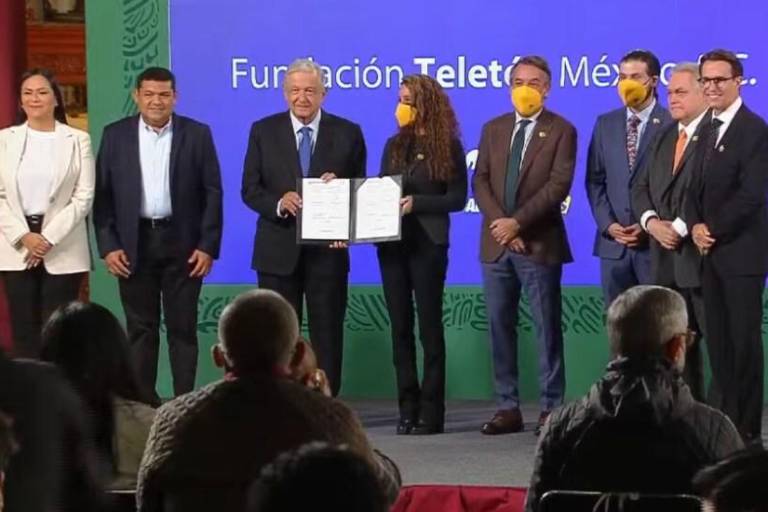 Gobierno Federal y Teletón firman convenio para atender a 20 mil niños con discapacidad