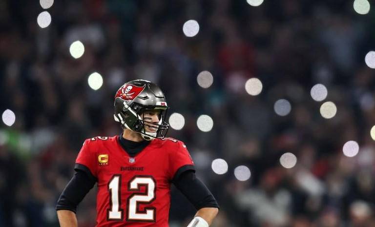 Tom Brady dice que se retira ‘para siempre’ después de 23 temporadas en la NFL