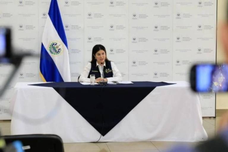 AMLO respalda exigencia de sanción a funcionarios de Migración