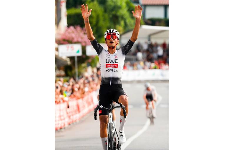 Isaac del Toro conquista la Coppa Sabatini y firma su decimoquinta victoria en una temporada histórica