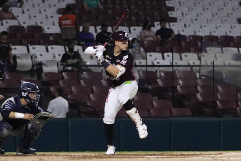 Joey Meneses llega a 400 juegos en la Liga Mexicana del Pacífico