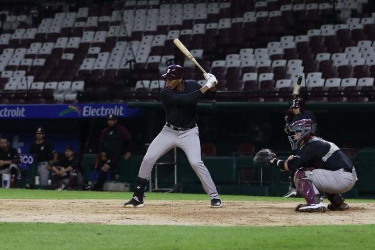 Yoelkis Guibert se enfoca en aportar más para Tomateros de Culiacán