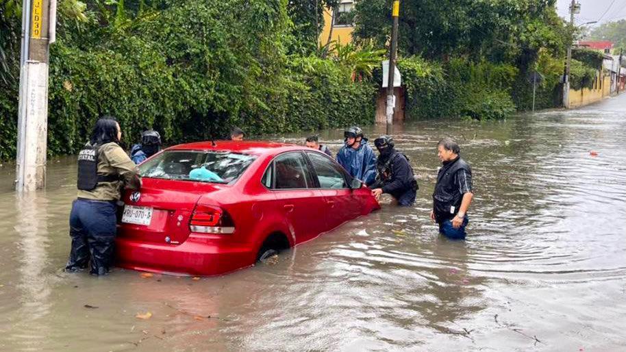 $!Al menos 8 muertos y 3 desaparecidos deja a su paso ‘Grace’ en Veracruz