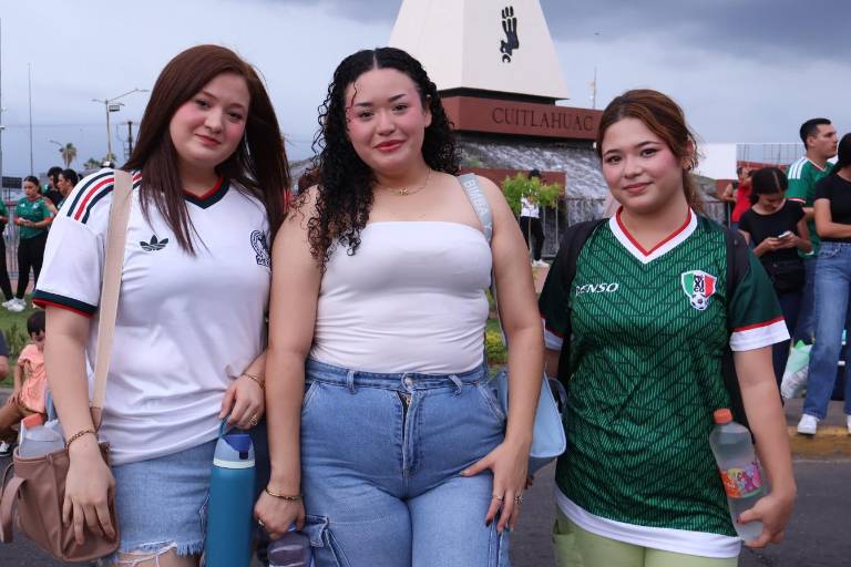 Arman la fiesta en ‘La Canasta’ en apoyo a la selección mexicana
