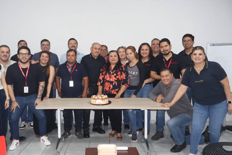 Celebra Noroeste a los cumpleañeros de mayo y junio