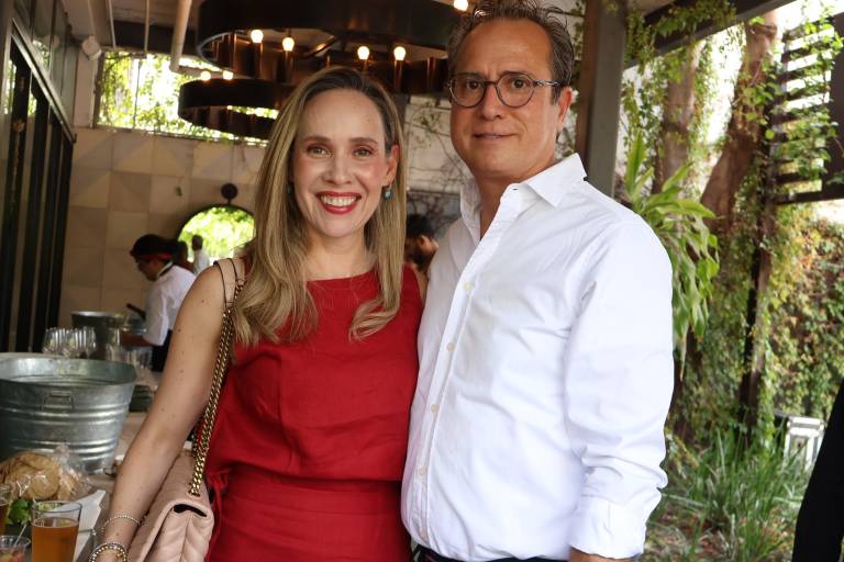 Celebran junto al chef Ignacio Osuna, el octavo aniversario del Villa Unión Brasa y Masa