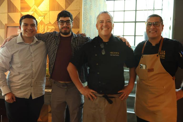 Celebran junto al chef Ignacio Osuna, el octavo aniversario del Villa Unión Brasa y Masa