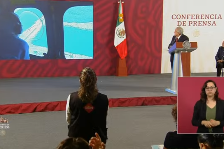 AMLO acusa que EU está detrás de campaña contra el Tren Maya