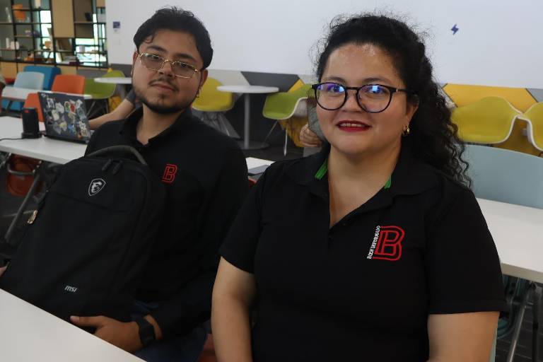 Aprenden sobre humanidades digitales y herramientas para la práctica informativa