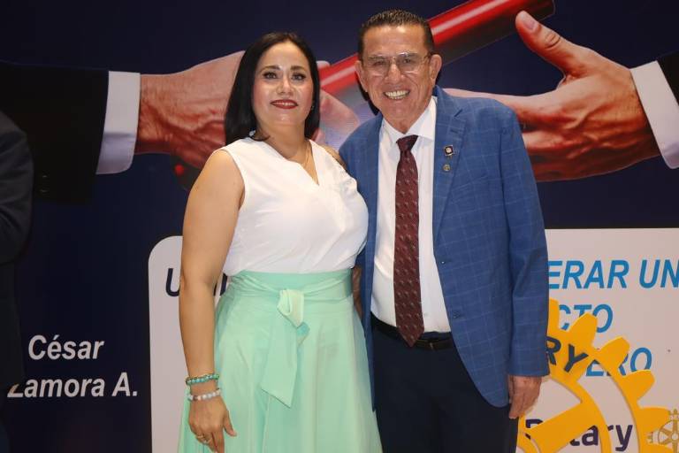 Rinde protesta la nueva mesa directiva del Club Rotario Culiacán Oriente