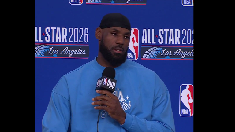 LeBron James dejó en suspenso su futuro en la NBA al declarar que aún no sabe si continuará la próxima temporada.