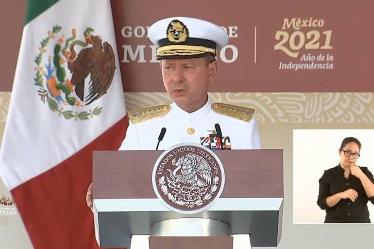 México carece de servidores públicos honestos, por eso hay muy alta corrupción, afirma el Secretario de Marina