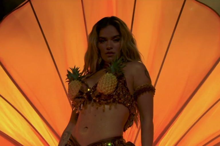 Karol G enciende Sao Paulo con un show vibrante en el medio tiempo de la NFL