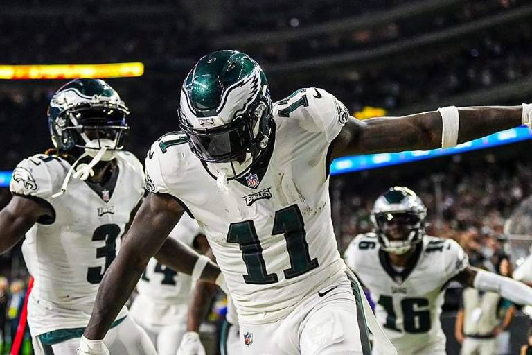Eagles vence a Texans 29-17 para su octavo triunfo de la temporada